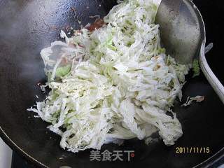 虾酱炒白菜的做法步骤:5
