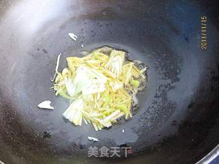 虾酱炒白菜的做法步骤:3