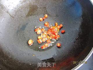 茼蒿叶炒鸡蛋的做法步骤:5