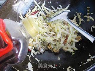 白菜炒贝丁的做法步骤:7