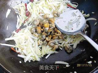 白菜炒贝丁的做法步骤:6