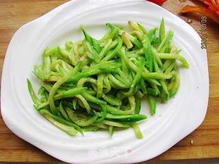 丝瓜金针菇的做法步骤:6