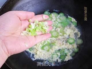 丝瓜粉丝蛋花汤的做法步骤:8