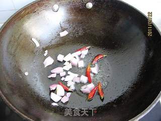 丝瓜炒木耳的做法步骤:3