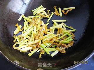 什锦芹菜条的做法步骤:6