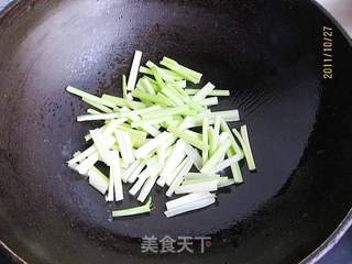 什锦芹菜条的做法步骤:3