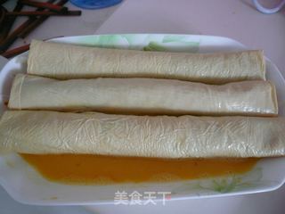豆皮蔬菜卷的做法步骤：6