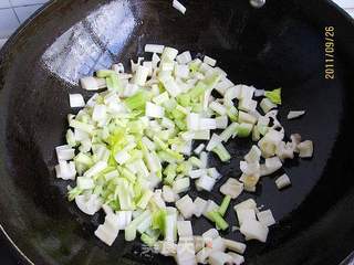 芹菜藕丁的做法步骤:5