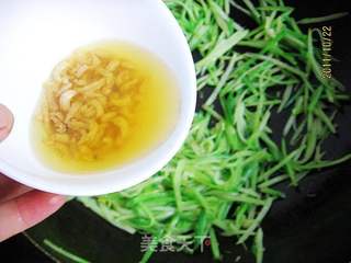 萝卜丝虾仁面的做法步骤:3