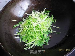 萝卜丝虾仁面的做法步骤:2