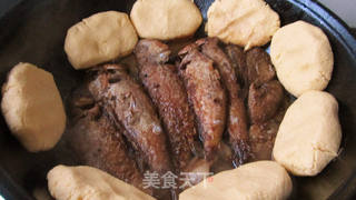 烧海杂鱼贴饼子的做法步骤:10