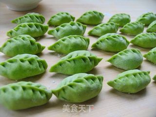 冬天里春意盎然的饺子——翡翠藕香鲜肉饺的做法步骤:15
