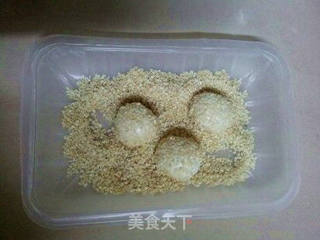 奶香芝麻球的做法步骤:6