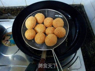 奶香芝麻球的做法步骤:10