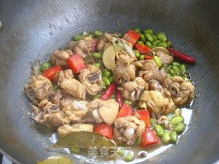 荤素搭配更健康——清烧毛豆鸡块的做法步骤:15