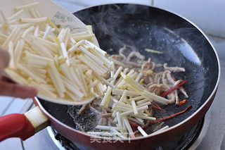 肉丝蒜黄的做法步骤:10