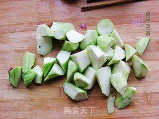 腐乳丝瓜的做法步骤:2