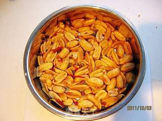 麻辣花生拌菠菜的做法步骤:4