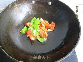 双椒护心肉的做法步骤:3