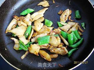 杭椒鲍汁杏胞菇的做法步骤:9