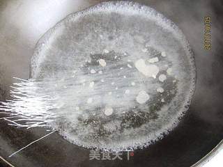 鲜汤白菜粉丝炖豆腐的做法步骤:5