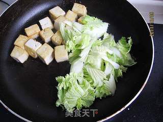 鲜汤白菜粉丝炖豆腐的做法步骤:4