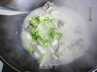 豆腐炖鲅子鱼的做法步骤:7