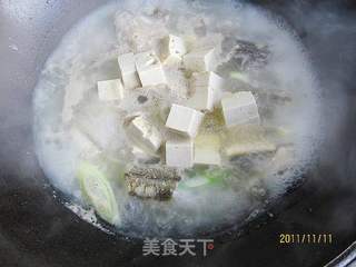 豆腐炖鲅子鱼的做法步骤:5