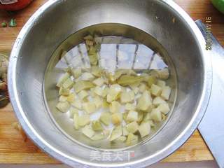 黄豆芽炒榨菜的做法步骤:2