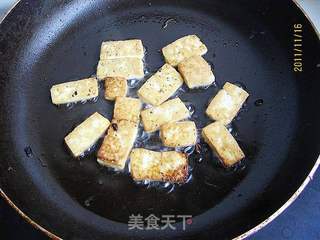 剁椒茼蒿炒豆腐的做法步骤:4