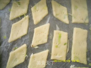 简单美味~香葱苏打饼干~的做法步骤：3