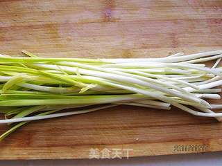 蒜黄蚝油豆腐的做法步骤:4