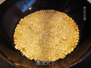 油酥黄豆的做法步骤:5