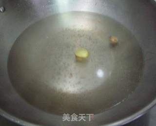 粤菜----清蒸鲩鱼的做法步骤:3