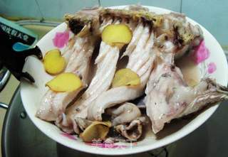 粤菜----清蒸鲩鱼的做法步骤:5