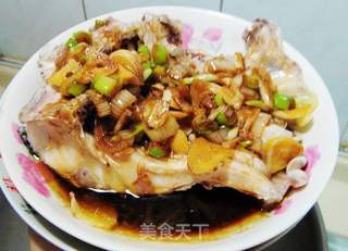 粤菜----清蒸鲩鱼的做法步骤:8