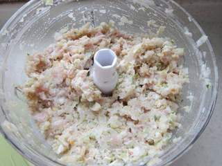 酸菜猪肉馅饼的做法步骤:7