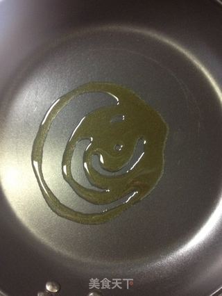 蒜椒意式黑珍珠面(系列之一)【传统的意式面】新鲜尝的做法步骤:4