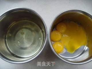 【食尚擂台烘焙赛区】:添加调味酒的经典蛋糕---长崎蛋糕的做法步骤:2