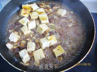 蚝油香菇炒豆腐的做法步骤:9