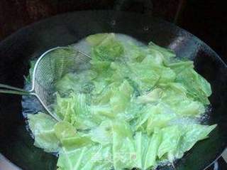 家常小菜——葱油包白菜的做法步骤:5