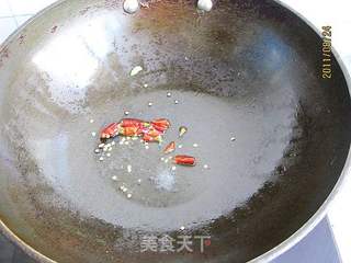 辣炝芹菜黄豆的做法步骤：2