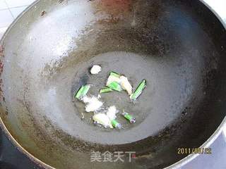 小白菜炖豆腐的做法步骤：1