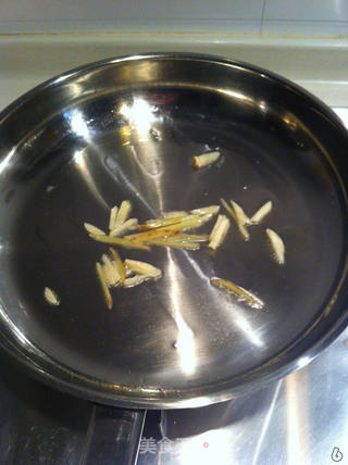 【鲮鱼炒豆芽】的做法步骤:6