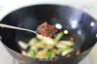 超级诱惑,难以抗拒的美味下饭菜【酱烧笔管鱼】的做法步骤:6