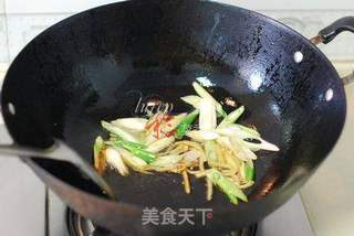 超级诱惑，难以抗拒的美味下饭菜【酱烧笔管鱼】的做法步骤：5