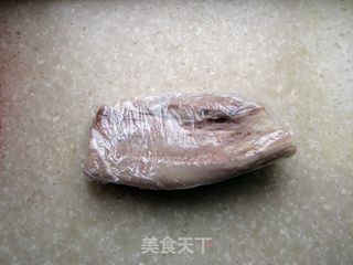 酸菜靓肉卷的做法步骤：5