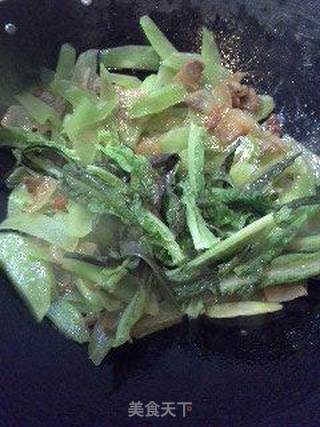 莴笋炒腊肉~~的做法步骤：6
