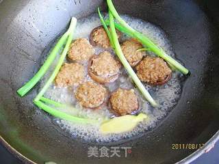 煎酿香菇肉丸的做法步骤:6