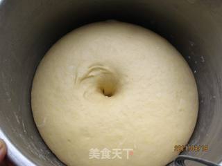 南瓜火腿面包卷的做法步骤:2